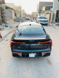 عندي كي فايف مديل ٢٠٢٥ نص مواصفات ماشيه ٥٠٠٠  وارد امريكي مكينه 2500 ب...