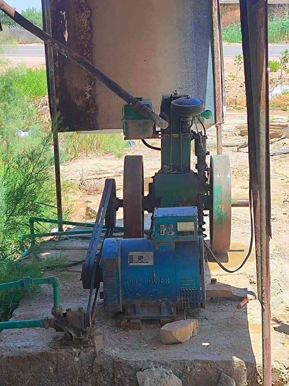 مولدة ماطور هندي نجوم 16 حصان مربوط على راس توليد نحاس ١٠ كيفي مع سلف وكافة الملحقات منصب ويشتغل ومكفول تجي تشوف وتفحص وتفتح في حال عجبك السعر مليون و 300
للاستفسار اكثر ***********
