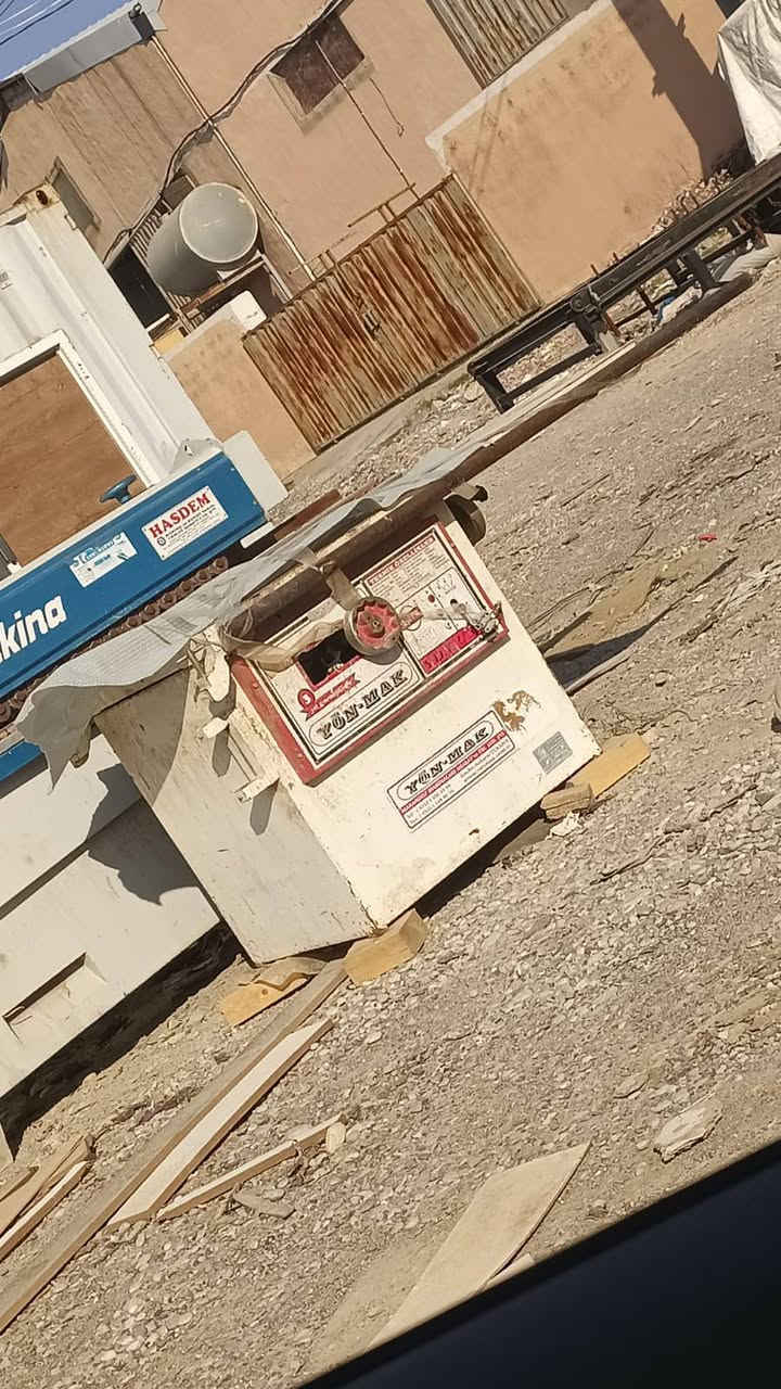 معمل. لبيع 
لاصقه اوزقونيا 4مراحل 2020 
منشار مزراق 3800موديل 2018دبل عربانه 
كمبريسر 550لتر عامودي 
منشار تركي حجم 150
اربيل صناعه جنوبيه خلف شركه اوسكار فرع نجارين 
***********واتساب 
***********واتساب
