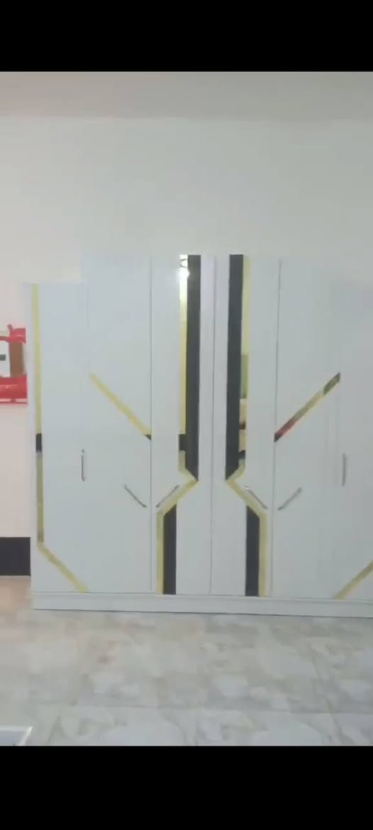 غرفة نوم تركيه نفرين سرير خزن بعدها جديده اشتروها وطلعت صغيرة على الغرفة ،مكان نهروان


**إذا كنت صاحب هذا الإعلان وتريد حذفه لأي سبب، رجاءا أرسل رسالة إلى الدعم الفني**