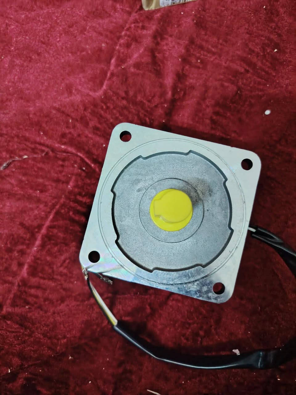 اخوان سلام عليكم ماطور  جديد بهذا الشكل  السعر 30


**إذا كنت صاحب هذا الإعلان وتريد حذفه لأي سبب، رجاءا أرسل رسالة إلى الدعم الفني**