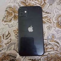 آيفون ١١ • ذاكرة ٦٤ • بطارية ٧٥