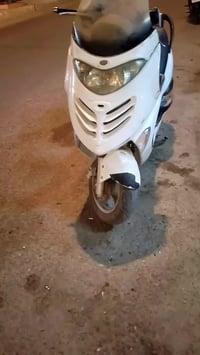 للبيع كايمكو نضيف محرك 150 السعر 300 متروك يرادله غسل ترتيب الي يريده ...