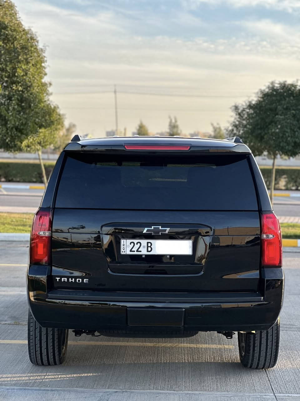 تاهو 2018 فوول مواصفات
كشنات تدفئة 
سلايد
4X4
كشن هزاز 
كشنات جلد
كشن خزن ميموري 
صندوق كهربائي 
شاشة كبيرة مع قاصة 
تشغيل عن بعد 
كشنات كهربائية 
رادارات 
ويل ٢٢ 
تحكم ستيرن فول 
حساسات امامي خلفي
نظام تحذير اصطدام 
نظام تنبيه عند خروج من المسار 
حاجب زنون 
داتاشو تحذير
٧ راكب 
نظام زنون اصلي 
كروس سرعة 
حساسات جانبية 
نظام سير على المسار 
السيارة رقم اربيل الجديد بأسمي
السيارة مكفول كفالة عامة
ماشية ٨٣ الف
السيارة بأسمي بشرط تحويل او الوكالة 
هزة و فحص وسنوية جديد 
السعر 368$
وسعرها بلاش ماكو  هيج سعر بالسوك
مكان السيارة اربيل
***********
