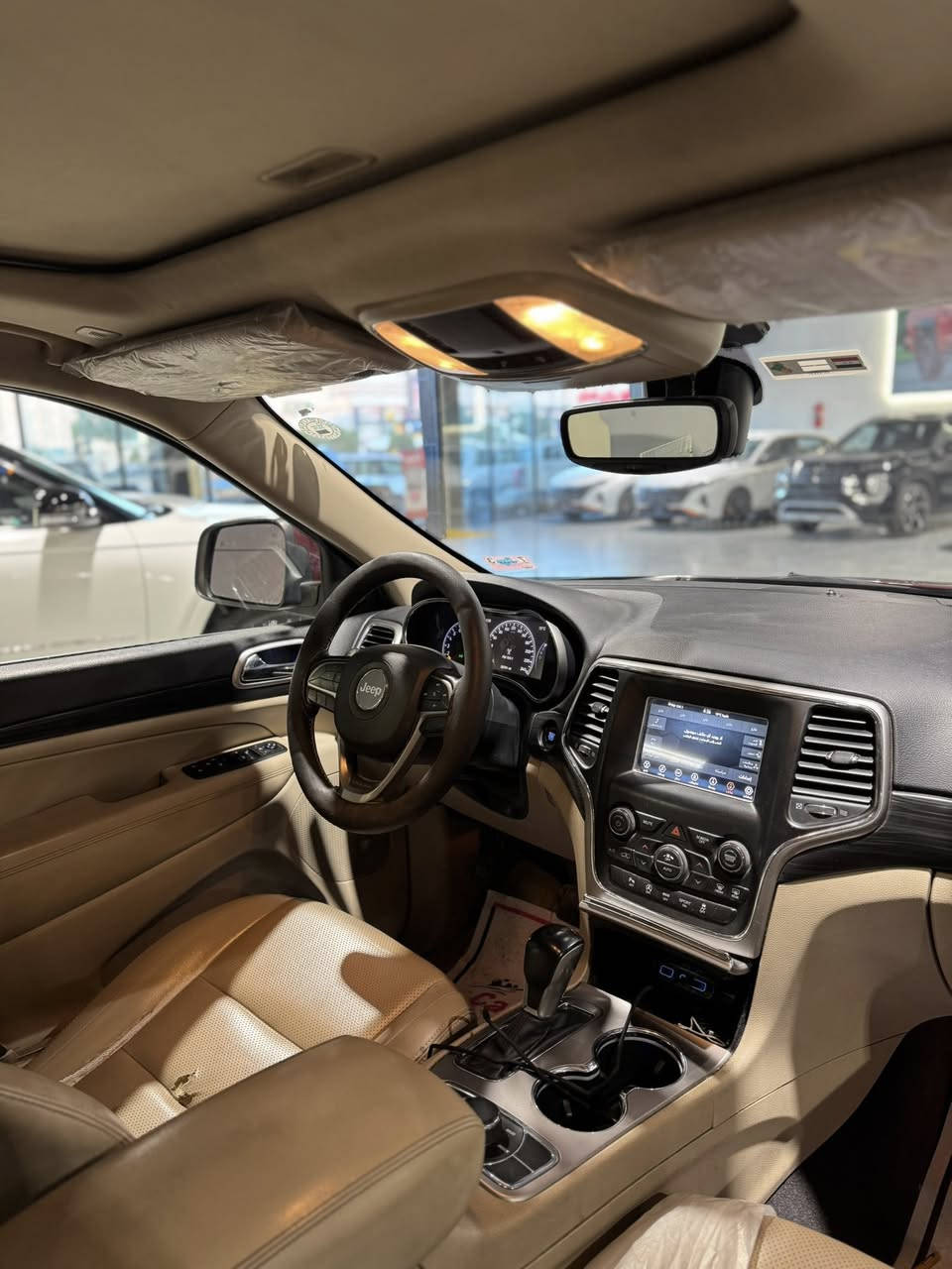 جيب لاريدو 
موديل 2019 
ماشية 57الف مايل
كفالة عامة من صبغ
وارد خليجي 
شاشة +  كامره خلفيه
حساسات خلفيه
6سلندر محرك

- للمعلومات زياره موقعنا :

- الرقيم - اربيل / شارع 100 المعارض / بجانب محطه بانزين هوگر مقابل هفته بازار 1

- (معرض الرقيم على خرائط گوگل📍 https://g.co/kgs/eZYFQ7 ) 

- او الاتصال على:

*********** 📞 

*********** 📞
