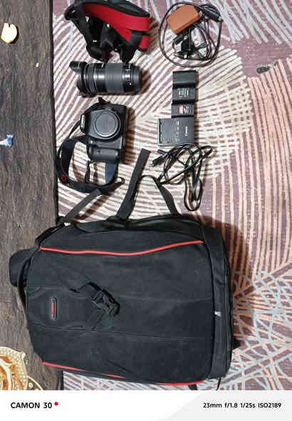 لسلام عليكم إخوان 🌹
عندي كاميرا للبيع، بصراحة ما أعرف نظامها لأن إجتني هدية وكانت بجنب الطقم وما مستخدمها نهائياً.

🔋 الحالة: متوازي عليها
💰 السعر: 550
📞 للتواصل واتساب: ***********
