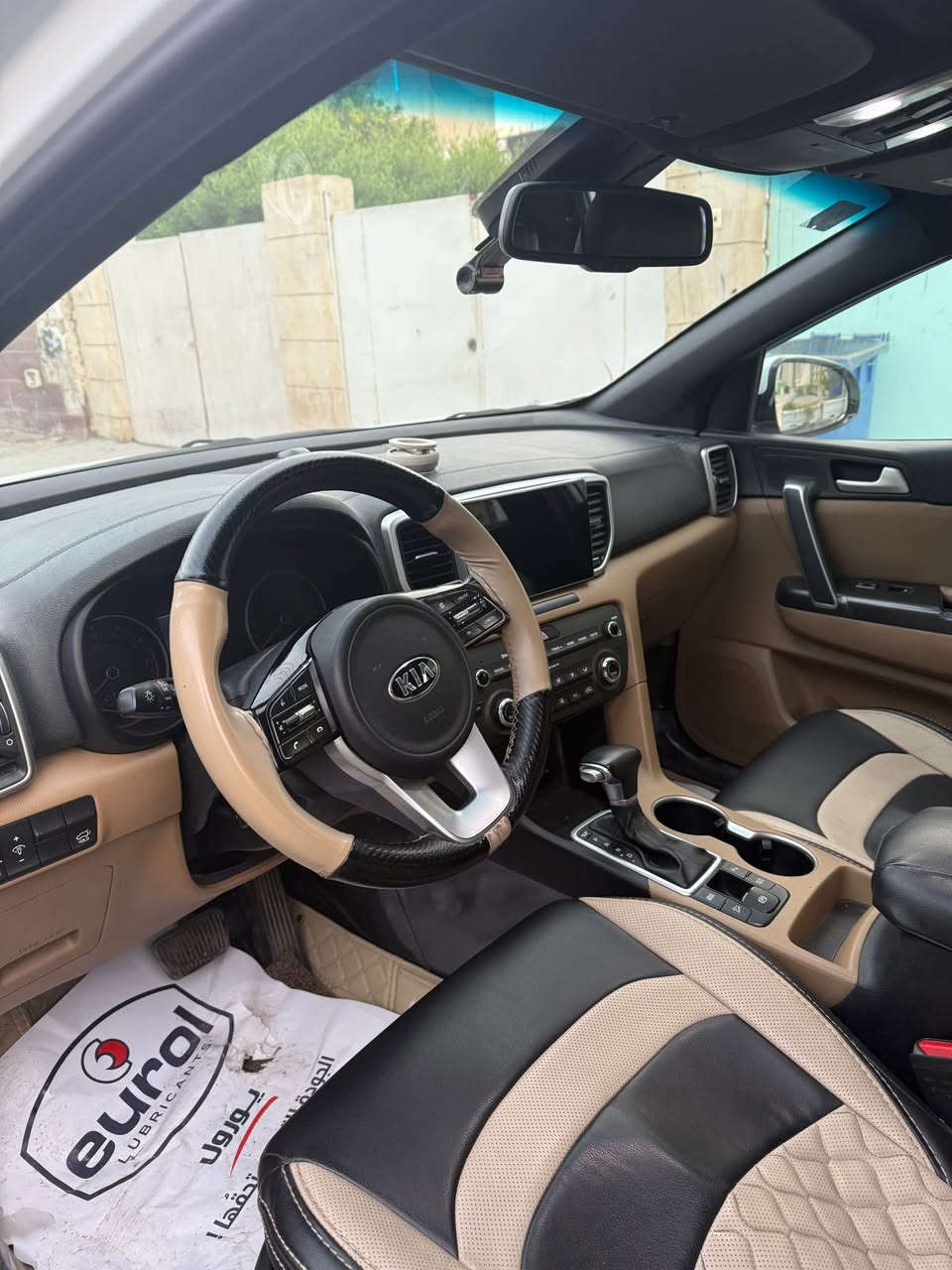 الرقم ***********
سبورتج خليجي فول ١/١ بنوراما بصمه كراسي كهرباء تبريد قطعتين جنطه كهرباء مري شفط شاشه كامره تحكمات كشن جلد سياره مناقصه برغي  مكان بغداد حي جهاد السعر٢١٥ وبيه مجال الفلوجة, الأنبار
