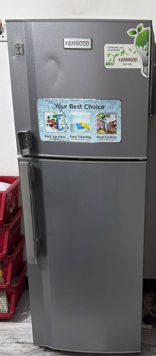 كنتور تركي ٤ بوب السعر ١٥٠ بي مجال 
كنتور صاج ٣ بوب السعر ١٧٥ بي مجال 
تخت عدد ٢ سعر الواحد ٣٥ بيه مجال 
عربانه طفل ماركه السعر ١٠٠
بلازمه حجم ٤٣ نوعيه مكتوبه عليه السعر ١٢٥ بين مجال بدون نت 
ميز مع ٤ كراسي السعر ٤٠
طباخ منضدي بدون فرن السعر ٥٠
دوشك طبي متر ب مترتين السعر ١٥٠ بي مجال 
ميز عدد ٢ بدون كراسي الأحمر والبيجي سعر الواحد ٢٠ 
كراسي بلاستك عدد ٧ سعر الواحد ٥ الف 
فرن السعر ٦٥
ثلاجه ١٤ قدم السعر ١٢٠
مرشحه السعر ٤٠ 
رحلات ٦ قطع سعر الوحده ١٥ الف
جزامه السعر ١٥
جربايه نفر تركي السعر ٧٠ بيه مجال يوجد توصيل 
مكان الغراض بغداد 
للتواصل ***********
