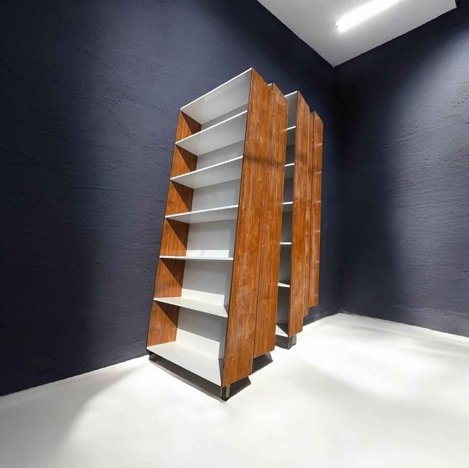 (شركة الملاك الديكورات العامة)
العمل مضمون 100 /100

لحجز السريع و تثبيت الطلب *********** 
***********
🟢نعمل حسب قياساتكم الخاصة🟢

_فاترينات_
100*250 عمق 20 بدون لوكو سعر قطعة ب.70
100*250 عمق 20 مع لوكو سعر قطعة ب85
100*250 عمق 20 مع لوكو و ابواب 95 …………..
 
يوجد توصيل لكافة محافظات العراق 
………………………
—المواد المستخدمة -

‏MDFتركي  وليس ميلامين 

رجل 10 cm تركي تتعلى وتتنصى سل ستيل 
……………………………
   
هـ/ ***********واتساب
***********
