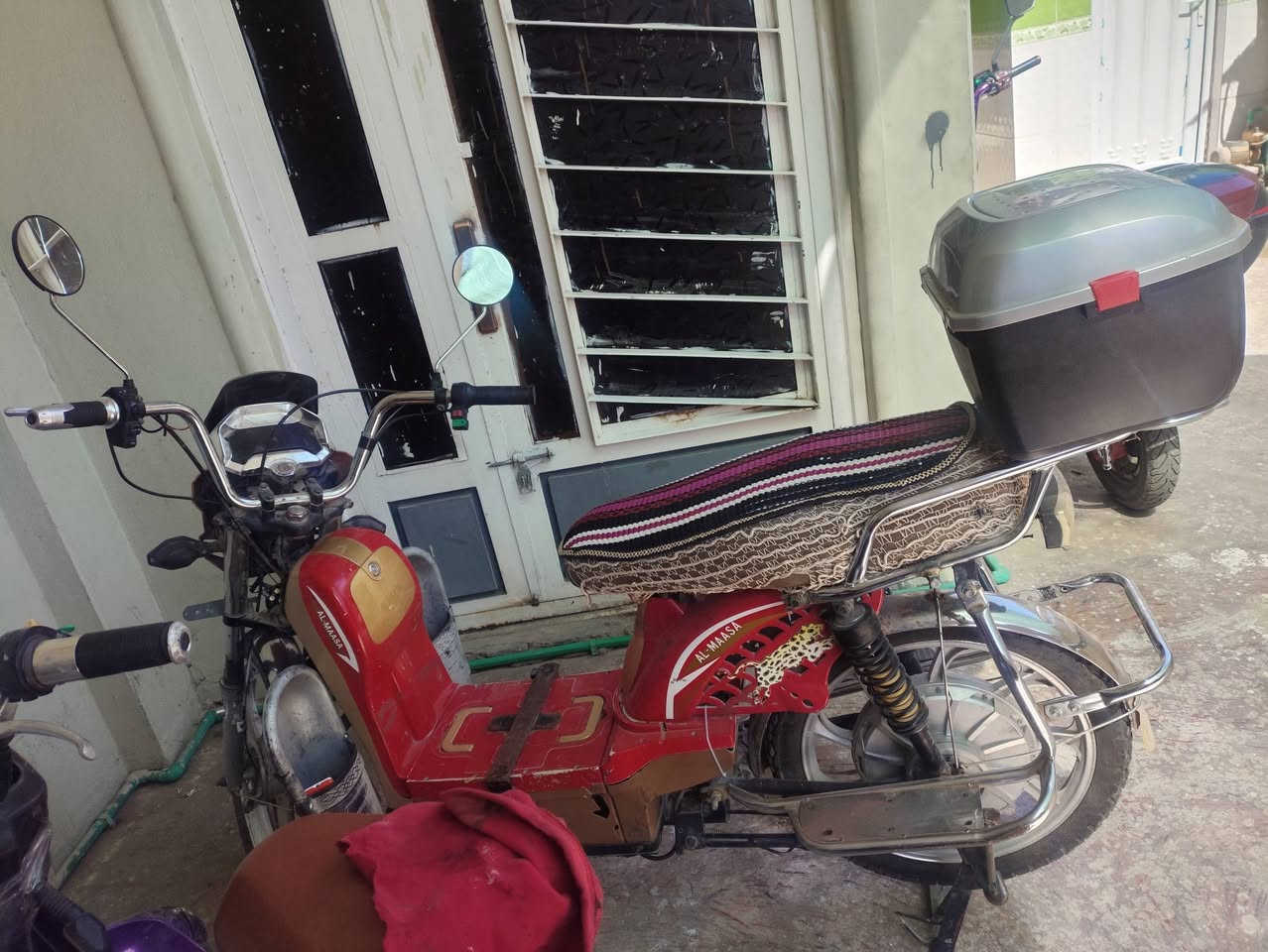 ماطور شحن الماسه 5بطاريات يقرن10
ماطور شحن هايز 5بطاريات يقرن10 
ماطور شحن الأخوين حجم 20بطاريات 4
مراوس بجبلي للعلم سعرهم 500الف 
لعنده جبلي مراوس يتصل عالرقم ***********
***********
