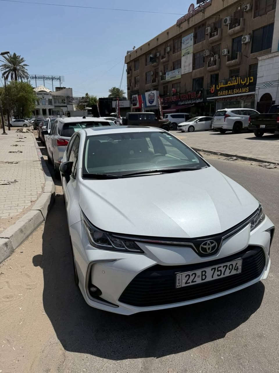 السلام عليكم اقرأ التفاصيل وبيك خير وتدلل 
كورلا موديل 2022 وكالة ساز (SAS)
 خليجي - بانزين / رقم اربيل الجديد
(العده والبصمة الاحتياط والكتلوكات والكاعيات مال شركة ممفتوحات وبالچيس)  
(السيارة بيها بارد بسيط مأشر عليه بالصور بدون صبغ)
(( فول مواصفات )) 
1- محرك  1.8 .GLi
2- بصمه + دخول ذكي
3- فتحه سلايد روف 
4- ⁠نظام الترحيب عند الاقتراب 
• ⁠حساس استشعار عند الاقتراب
• ⁠تبريد بيانو شاشه - قطعتين 
• ⁠نظام القيادة  (ايكو ، عادي، سبورت)
• ⁠لايت زينون ، بروجكتر لد زينون ، لد صباحي زينون، ⁠اناره داخلية زنون 
• ⁠كيجات الشاشه ديجتل
• ⁠شاشه نفكيشن + كامرا
• ⁠حساسات امامية + خلفية
• ⁠مداخل USB + Type C 
• ⁠دبل ايرباك
• ⁠مانع نزلاق
• ⁠اشاير مري 
• ⁠مري شفط  
• ⁠ويل كب حجم 16 عدد 5
• ⁠حساس اطار + حساس لايت عالي وناصي اوتو + حساس مطر 
السيارة على وضع الشركة ماشية 61 

السعر ب  160 ورقه وبيه مجال 

العنوان : بغداد / شارع فلسطين

للاتصال : ***********
