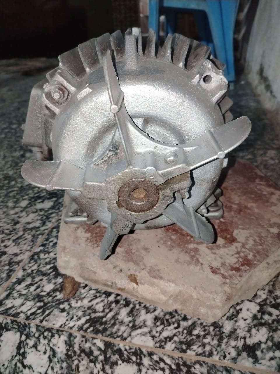 السلام عليكم
ماطور طاحونه للبيع 
المكان القرنه هور السعد حي العسكري 
السعر خاص


**إذا كنت صاحب هذا الإعلان وتريد حذفه لأي سبب، رجاءا أرسل رسالة إلى الدعم الفني**