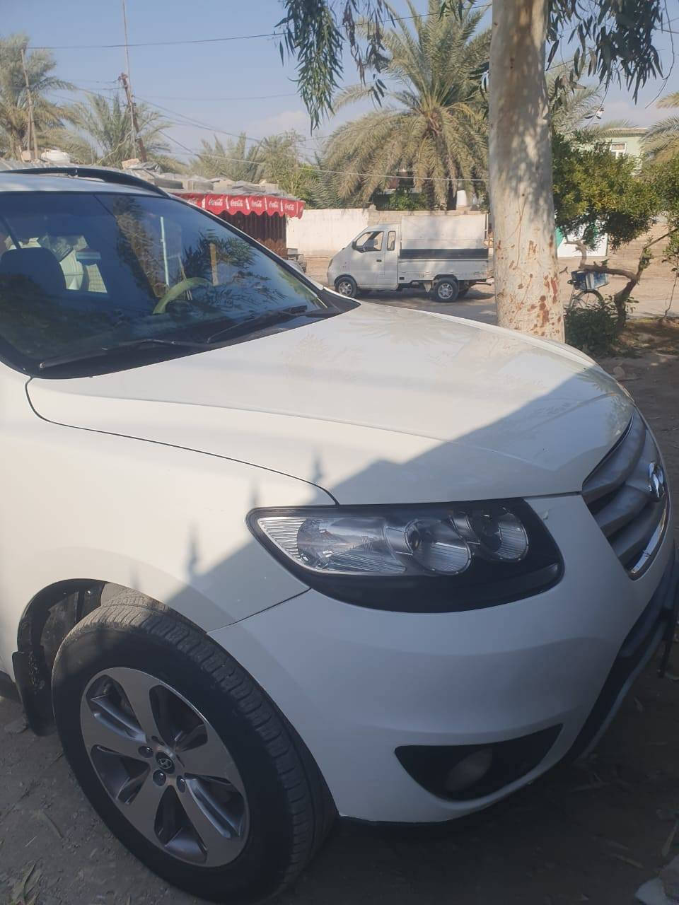 موديل ٢٠١٢ خليجي بدون ضرر مكفوله
فول عده البصمه 
محرك ٤
140 بيها مجال حك الجيه
تحويل مباشر 
ديالى بعقوبه
***********
