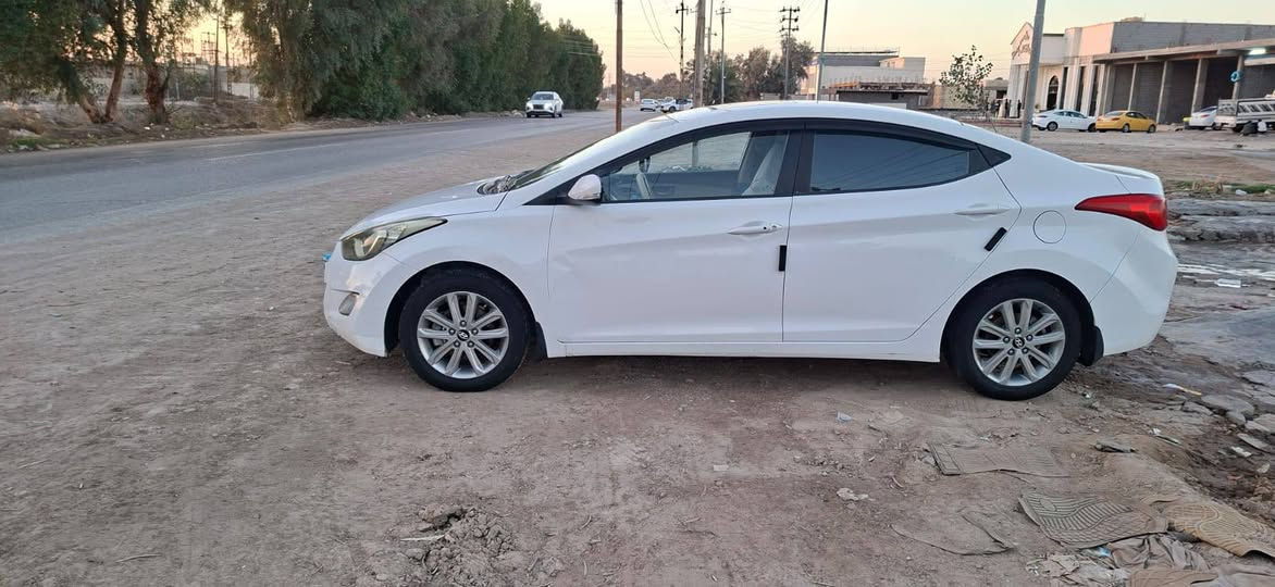 السلام وعليكم 
النترا ٢٠١٣ خليجي فولGLS مواصفات
 كفاله عامه رقم اربيل جديد سونار مرفق مع صور
بصمه تشغيل 
فتحه سقف 
اشاير بل مري
محرك ١٨٠٠دوش محرك جديد
كير جديد 
تبريد تدفئه شغالات 
سياره محرك مامفتوح جديد 
سياره جاهزه من كلشي 
مكان سياره بابل سعرها ١٢٠ 
***********
