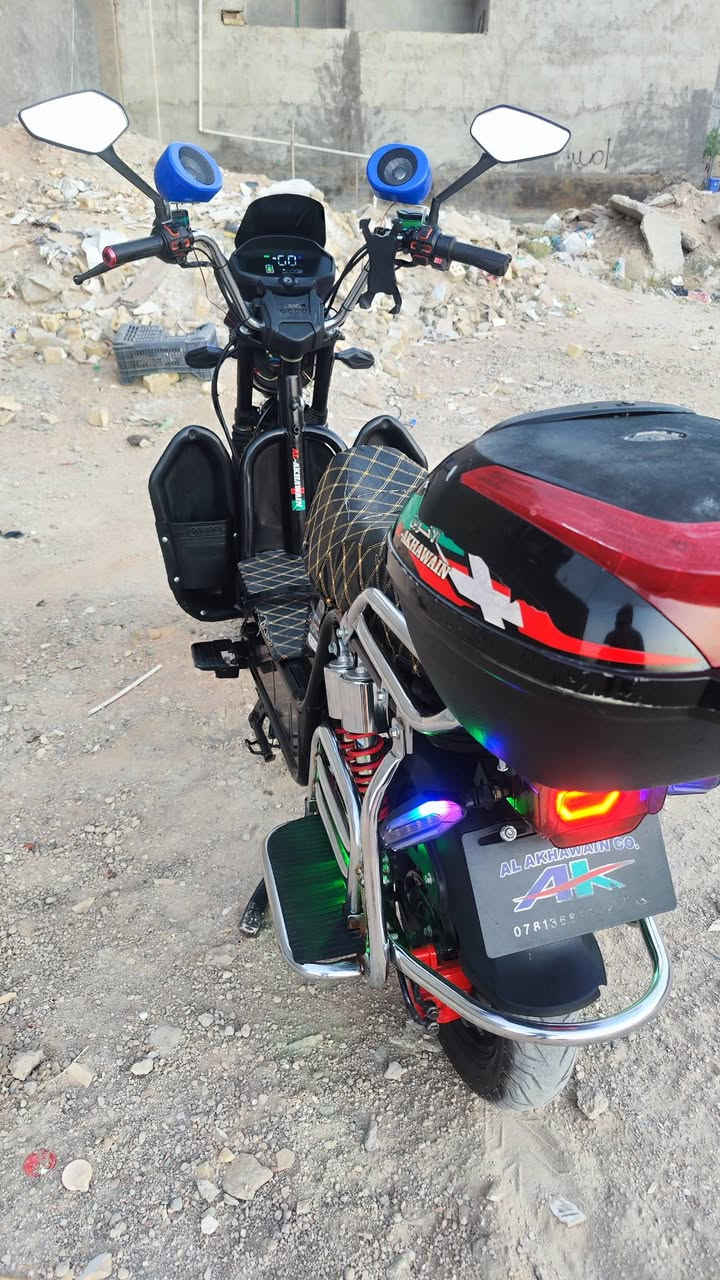 السلام عليكم
جبلي للبيع 
5 باتري ع فحص 
كهربائيات فول 
السعر 500 وبيها مجال 
‏‪***********‬‏إتصال أو واتس
