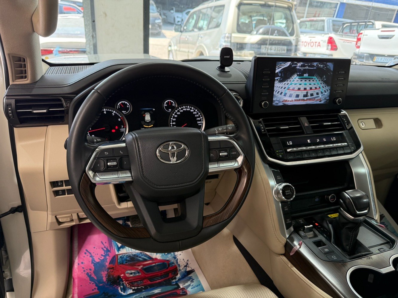 * لاندكروزر GXR ساز 2024 رقم بغداد كامل 
* ⁠سعد العبيدي (7700637589)
* ⁠الموديل : 2024 
* ⁠السعر (67.500 $) مكفولة
* ⁠اللون ابيض رقم بغداد 
* ⁠العدد (43.200 كم) 
* ⁠بصمة تشغيل بصمات ابواب عدد (5) 
* ⁠شاشة امامية اصلية شاشات خلفية عدد (2)
* ⁠كامرة خلفية فتحة سقف (سلايت) 
* ⁠كراسي الامامية كهرباء 
* كراسي الامامية تبريد 
* ⁠مقاعد (7) راكب دفع رباعي (4 * 4) 
* ⁠ثلاجة وسطية جنطة كهرباء 
* شاحن واير ليس تشغيل عن بعد 
* ⁠حساس امامي خلفي مري طي كهرباء 
* ⁠وباقي مواصفاتGXR الساز المعروفة 
* ⁠السعر (67.500 $) رقم بغداد
* بغداد - معارض النهضة - الشارع الثاني - شركة ذرى الخليج هـ(***********)
