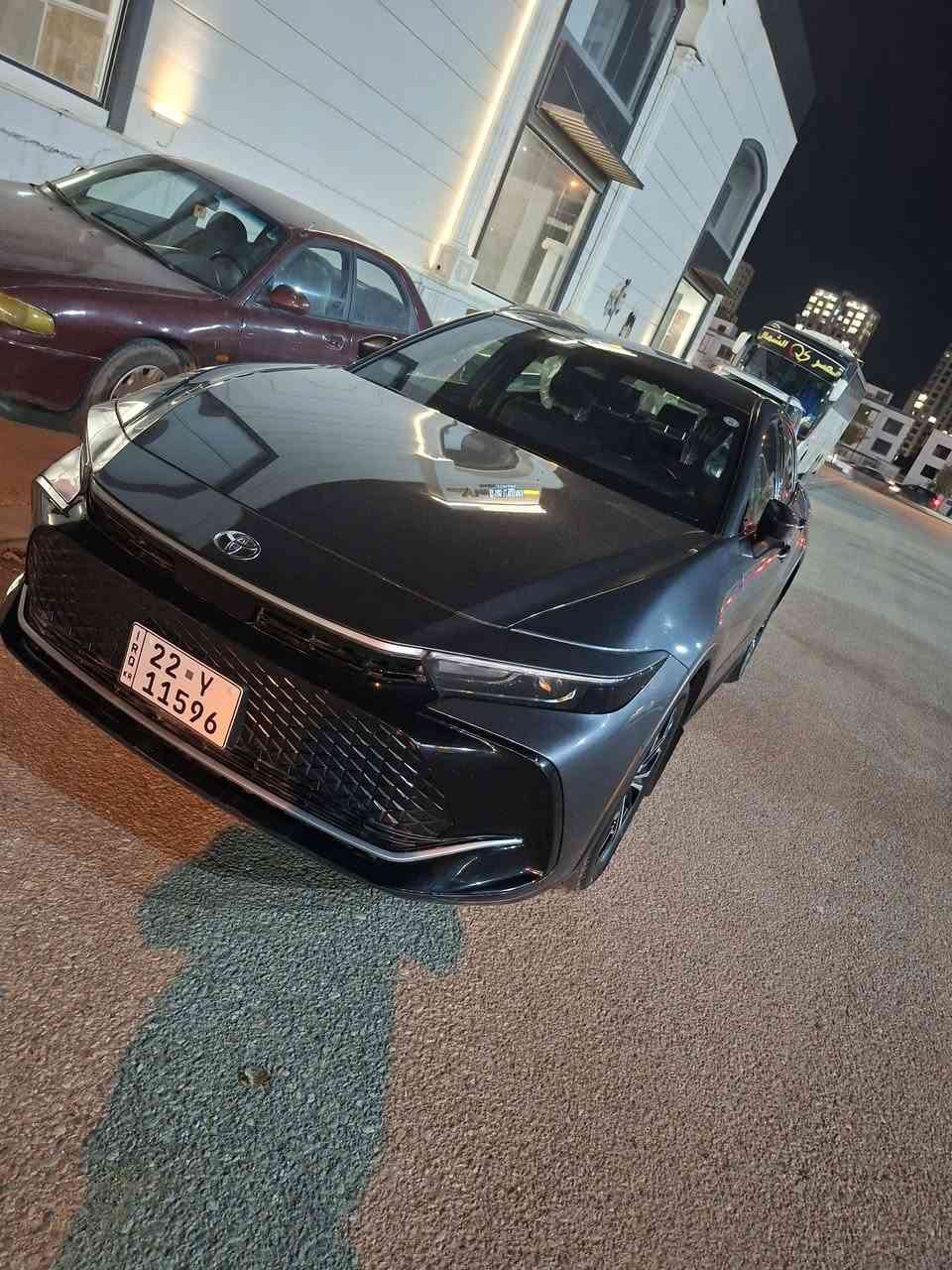 السلام عليكم ورحمة الله مكلف بلنشر
 وبركاته للبيع سياره كراون موديل ٢٣ ظرر قبغ صندوق وجاملغ أيسر وقطعتين كلير السعر ٢٦٠ بي مجال اتصال *********** عنوان بيجي
