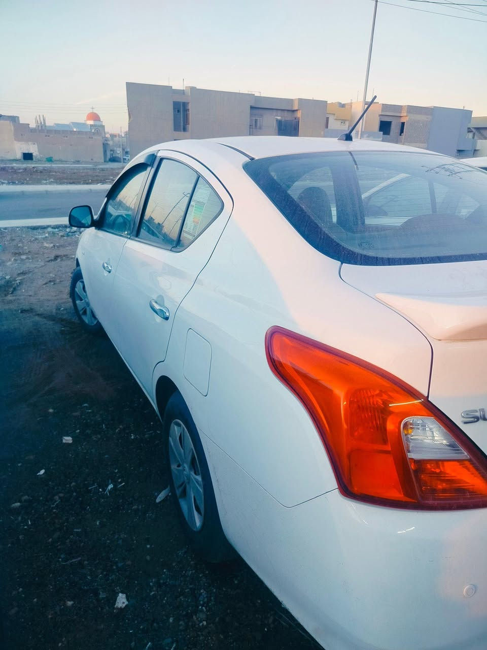 السلام عليكم
نيسان هندي بليته الزركة موديل 2019 رقم اربيل
ماشية 85000 كم
شاشة وكامرة دوارة وحساس خلفي 
بيها مكانين بارد بدون دواخل
صدر امامي وخلفي وحدادية كل جديد ماتصرف دينار عليها
السعر 105$ وبي مجال لطيبين
مكان السيارة نينوى /حمدانية
للاستفسار *********** موصل, نينوى
