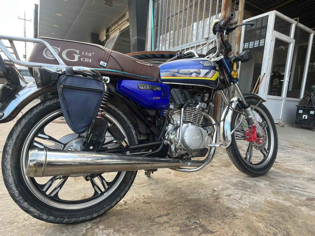 دراجه للبيع 
سيفان 
2023
الدراجه ابلادي 
الدراجه مال جناي 
السعر 600 بيه مجال 
التواصل ***********
