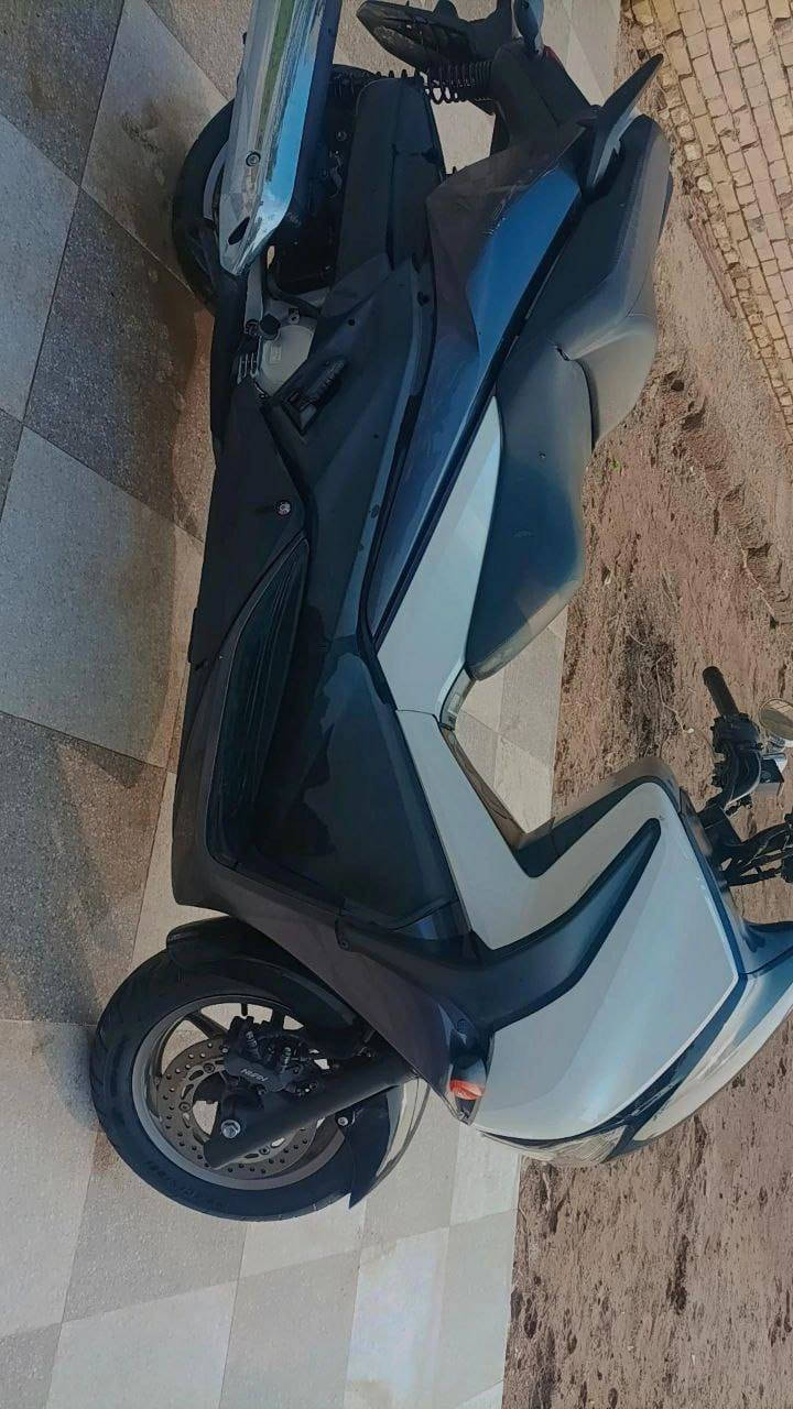 السلام عليكم دراجه جديده للبيع استفسار على الرقم‎0780 345 0714
