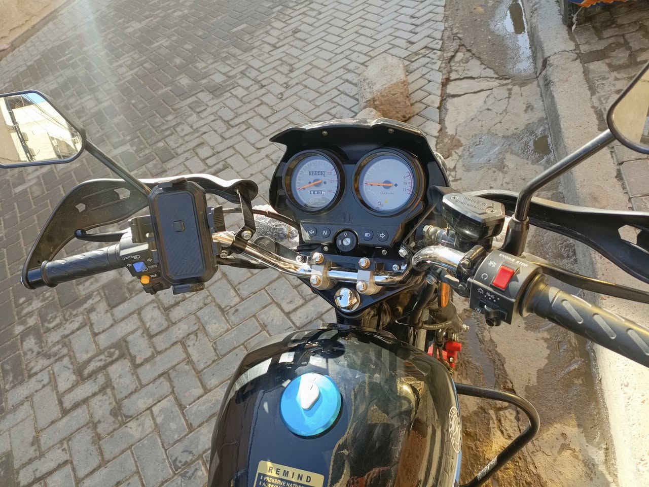 سلام عليكم دراجة ديوان مكينة 200c
دراجة جديدة كلش زيرو مديل 2025

دراجة ماشية شي قليل  

مكفولة كفالة عامة 

دراجة مرقمة اربيل الإنكليزي 

السعر     خابر وتدلل

مكاني بغداد مدينه الصدر الهاتف ***********
