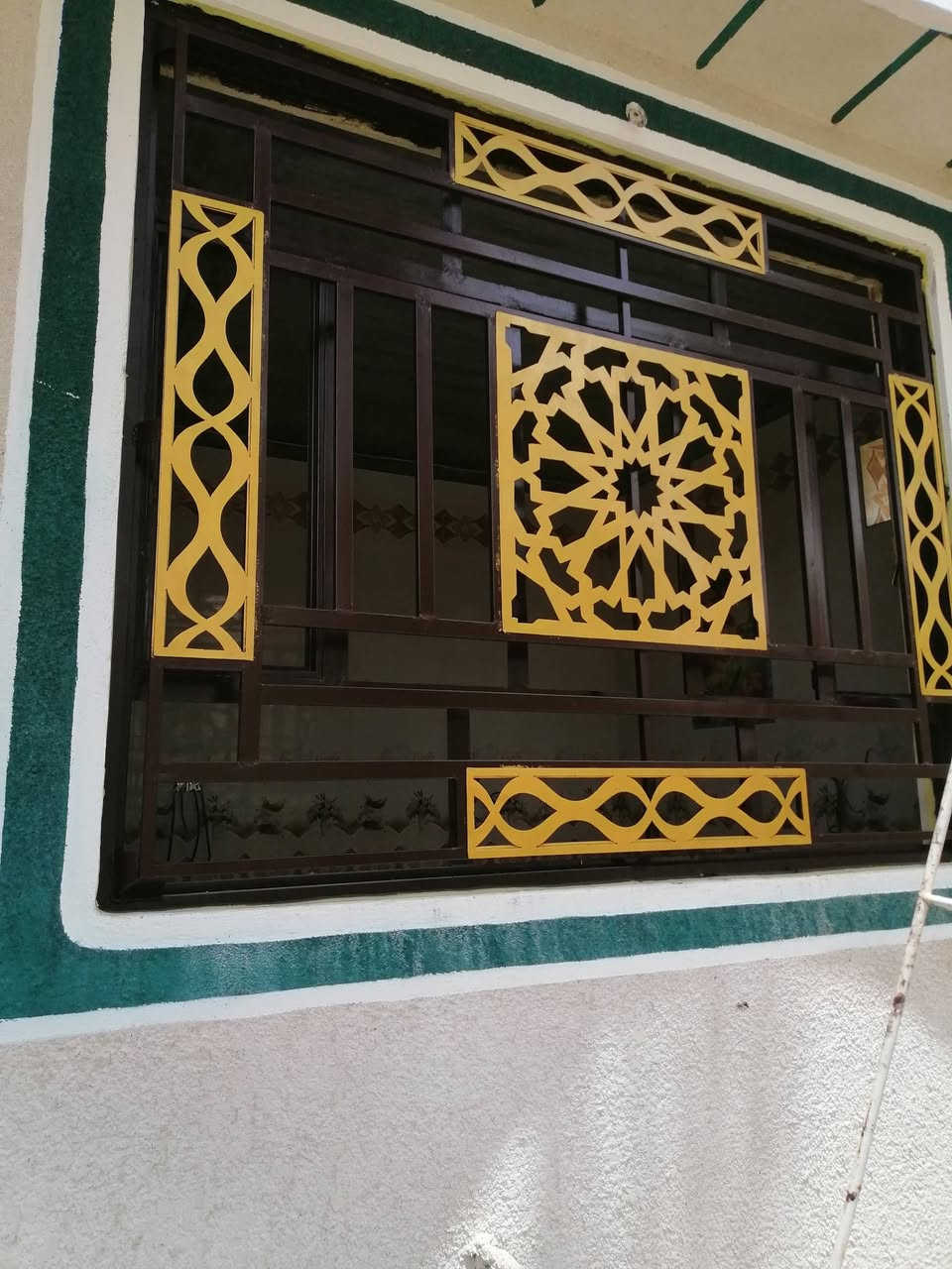 مستعدون لصبغ الدور داخل وخارج جميع انواع الاصباغ وصبغ الأبواب والشبابيك ارصفة الشوارع اسعار مناسبة جداً وحسب رغبة الزبون كرستة وعمل اوفقط عمل
***********
اتصال او واتس اب
