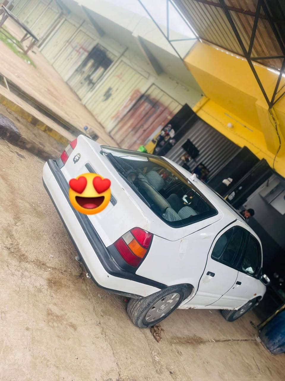 للبيع نيسان بريميرا موديل 91 حجم 20 كير عادي محرك بيه صرف سياره نضيف طخم امامي خلفي جديد طخم تايرات جديد جامات كهرباء فتح سلايت تبريد بس يعوزه صونده و غاز شرط رقم سنويه لي 2029 سنويه عطم مكان السياره بعشيقة الاستفسارات عل رقم موبايل ***********
