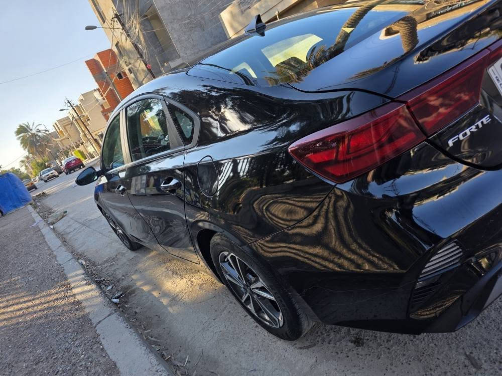 السلام عليكم #للبيع كيا فورتي 2023 وارد امريكي مواصفات lx
حادثهة بس بنيد وبيهة بارد بالجاملغ
ماشية 26الف رقم وهزة جدد بأسمي تحويل شوكت ميعجبك
سيارة جديدة كلش وجاهزة وكاملة من كلشي
مواصفات السيارة:
مكينة 2000 دوش المرغوب
شاشة وكامرة
تحكم ستيرن جهتين
درايف مود وضعيات قيادة
تبريد وتدفئة خير من الله
رادار امامي وخلفي وجانبي
مثبت سرعة تفاعلي
نقطة عمياء بالمري
مانع تزحلق
ومواصفات البقية المعروفة
مكان السيارة:بغداد سبع ابكار
السعر: 133 وبيهة مجال بسيط
للاتصال: *********** بغداد, العراق
