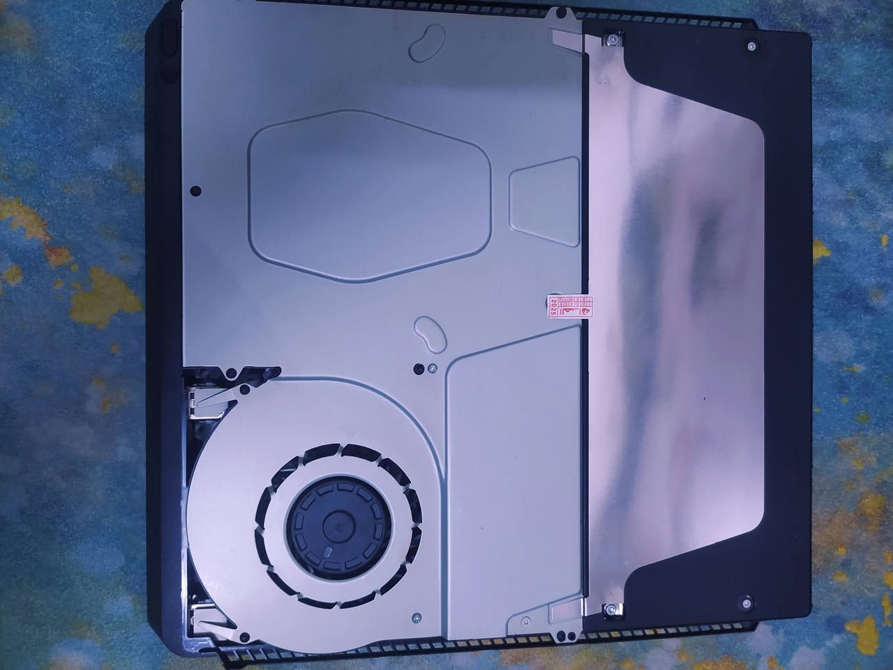 سلام عليكم
للبيع ps4 slim 
بلي ستيشن 4 مهكر سلم على وضع الشركة مستخدم ساعات قليلة جدا الجهاز نظامة 12.52 تهكيرة جدا مستقر ونظافتة عالية جدا وبالصور مضلوم الجهاز لا يحمة ولامفتوح ولا مصلح كامل ملحقات اللي تشمل كارتونة مع الكيبلات الاصلية وجويستك عدد 2 تجاري درجة اولى مابيهن اي مشاكل او تشكل او بيها درفت ابد طبعا الجهاز تهكيرة قرص بي عدة العاب وتشمل كران ترزمو 7 و كول اوف ديوتي و باتلفيلد 4 وجي تي اي 5 و فيفا 2025 و الجهاز لوك ستيكر . 
اذا عندك سؤال بخصوص الجهاز اسأل بالتعاليق وا اجاوبك 

مكاني بابل - المسيب 
سعر الجهاز 325 وبي مجال حك الجية و والله صاير علية اغلى والجهاز مو خسارة بي هذا السعر 
وتحياتي للآدمن و لأعضاء الكروب


**إذا كنت صاحب هذا الإعلان وتريد حذفه لأي سبب، رجاءا أرسل رسالة إلى الدعم الفني**