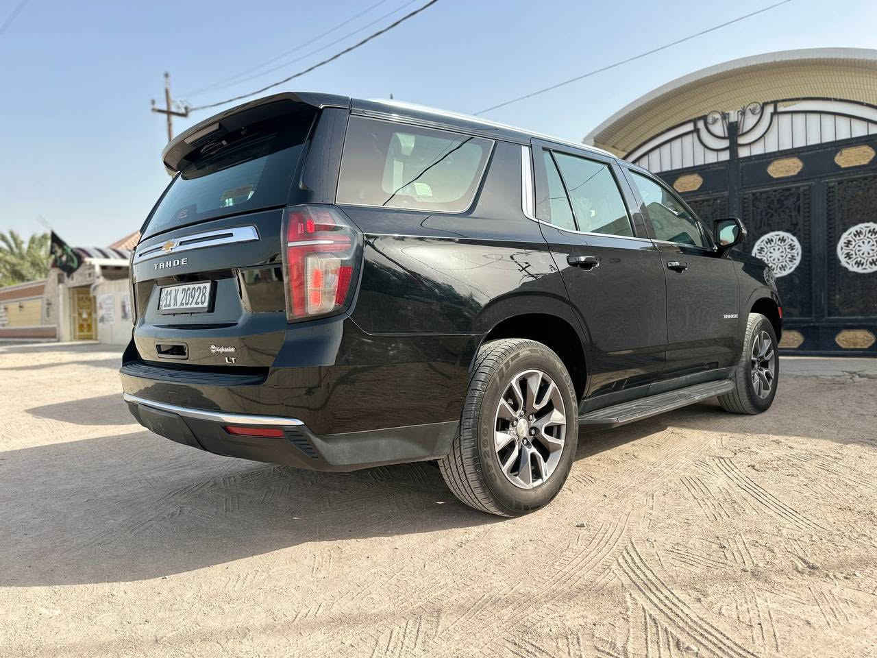 السلام عليكم ورحمة الله 

🔹للبيـع سياره من نوع Chevrolet Tahoe 2022 LT 5.3L V8 خليجي  رقـم بغـداد تحويـل ثانـي يـوم ✅
🔹كفالـه عامـه من الضربه والمعجون والصبغ  عده شخـط بالجاملغ الامامـي الايسـر بمقدار طول اصبع وتكحيله بمقدار اصبع بالجاملغ الامامـي الايمـن ✅

🔴🔴مكان السياره في محافظة البصرة🔴🔴

🔹أوتوماتيكي من 10 سرعات✔️
🔹 نظام دفع خلفي أو كلي✔️
🔹المواصفات :- 
🔹بانورامـا فتحة سـقف كاملـه🔝
🔹مصابيـح LED أمامية وخلفية🔝
🔹مصابيـح نهاريـة🔝
🔹حسـاسـات أمـامية وخلفيـة🔝
🔹ويل كـب ألمنيوم قياس 20 بوصة✅
🔹تخم تايـر جديـد 🔝
الحداده 100%✅
🔹نظـام تنبيـه التصـادم الأمامـي 🔝
🔹نظـام تنبيـه تـغيير المسار🔝
🔹نظـام مـراقبة النقطة العمياء🔝
🔹نظـام الفرامـل المانعة للانغلاق والانزلاق🔝
🔹نظـام التحكـم في الجـر 🔝
🔹نظـام التحكم الإلكترونـي في الثبات🔝
🔹نظـام المساعـدة في الحفاظ على المسرب🔝
🔹نظـام تشغيل المحـرك عن بعـد🔝
🔹تدفئة مقاعد الاماميه 🔝
🔹نظـام تكييف أوتوماتيكـي🔝
🔹نظـام تثبيت السرعـة🔝
🔹تقنيـة البلوتـوث🔝
🔹نظـام رادارات 🔝
🔹نظام Apple CarPlay و Android Auto🔝
🔹خـزان البانــزين  100 لتر 🔝
🔹شاشة لمس 10.2 بوصة لنظام و المعلومات 🔝
🔹نظام صوتي Bose 🔝
🔹الكشنات الأمامي كهربائي🔝
🔹نظام كاميرا 360 درجة🔝
🔹الباب الخلفي كهربائي🔝
🔹السياره استعمال شخصي 
🔴 السعر المطلوب 440وقابل للتفاوض🔴

للأستفسار يرجى الاتصال على 
***********
