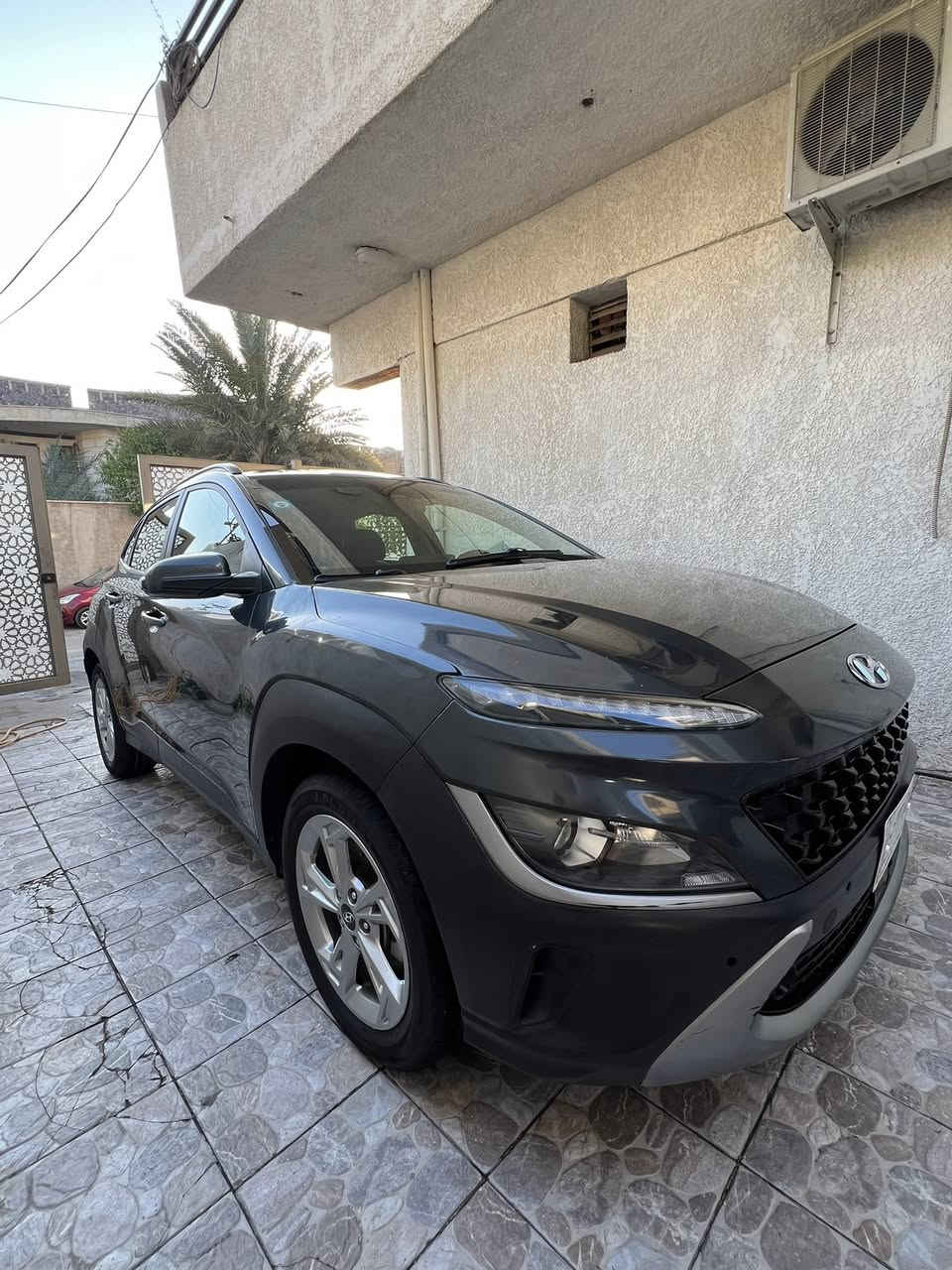 HYUNDAI KONA2022
حادث جاملغ وبنيد بدون شاصي ايرباك ستيرن راجع سستم 
بصمه
رادار امامي 
رادار جانبي
شاشه
توقف ذاتي
تحكم ستيرن+ كروس سرعه + تحديد مسار 
باقي مواصفاتها المعروفه سونار مرفق بالصور  سعرها ١٤٠ وبي مجال بسيط
بغداد الاعظمية
***********
