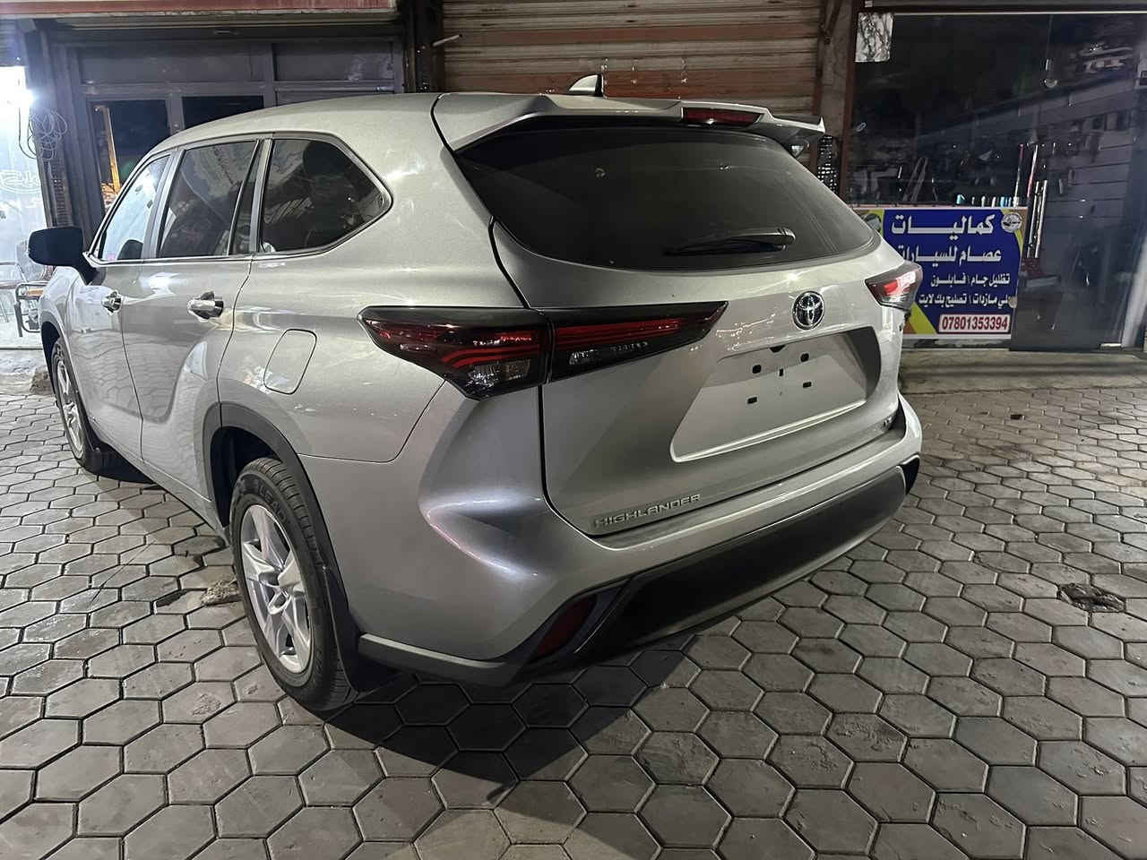 تويوتا هايلندر 2024  هايبو د سلفري مكينه 2500 تيربو تبديل جاملغ ايمن الشواصي والغود مكفوله الايرباكات سليمه الضرر كما موضح في الصور 
ماشيه 16500 
مرقمه بغداد
ترقم عله الدوله مجاني الترقيم اي محافظه 
الاتصال على ابو ايمن ***********
