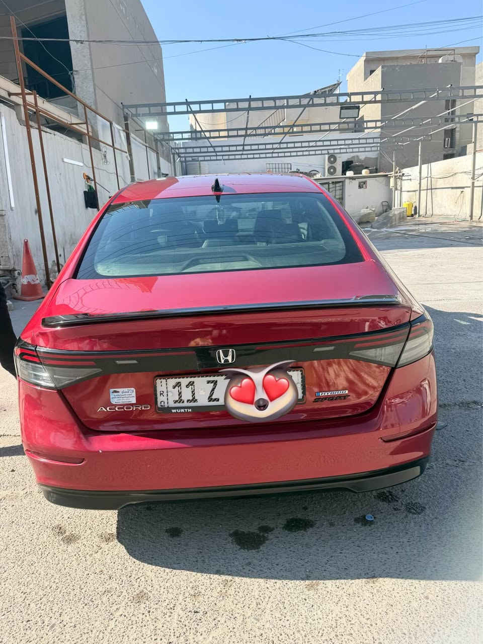 السلام عليكم￼
‏Honda أكورد سبورت  L  هايبرد
موديل 24 
ماشية 41 حادث جاملغ وباب خلفي أغراض كلها بلادية مبدله
ايرباك برده ودركه ستيرن
مواصفاته
كشنات كهرباء وتدفئه 💯
كشنات جلد 💯
فتحه 💯
بصمه تشغيل 💯
تشغيل عن بعد 💯
بصمة ابواب💯
كار بلي 💯
رادار امامي وجانبي 💯

وهيه معروفه مواصافات السبورت L

السياره مكانه بغداد حي الحسين قرب جسر العامريه او حي الجهاد
للاتسفسار 
***********

*********** بغداد, العراق
