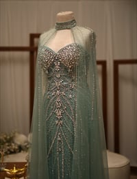 فستان مناسبات انيق صناعة هاند ميند ملبوس ساعتين فقط