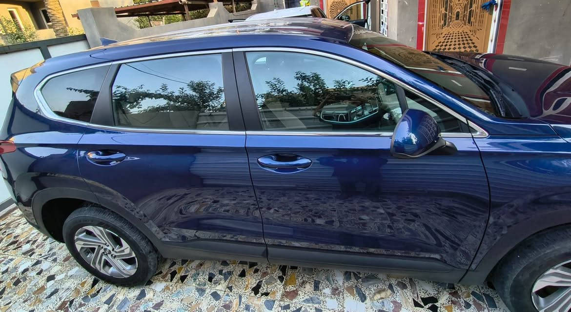 هوندا سنتافي 2023
2023 HYUNDAI SANTAFE SE 4WD
ضرر: جملغ بارد بدون صبغ 
وارد امریکی
مرقمه اربيل
ماشية 15 الف مايل
دفع رباعي
مواصفات
محرك 2.5
ختيارات القيادة  comfort smart sport snow
نظام HTRAC الحديث
نضام اوتو هولد Auto Hold
شاشة تدعم Apple Car play و Android
تلفون شحن لاسلكي
كاميرا
رادار
حساس
ویل کروم
تحكمات ستيرن
تحديد المسار
مساعد قيادة 
تنبيه زاوية عمياء
تحديد سرعه
سعر 230
رقم الهاتف ***********
