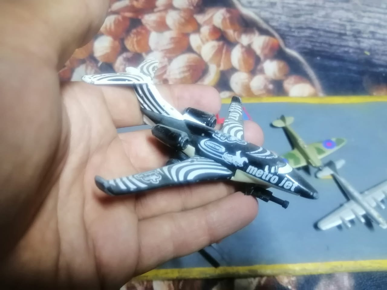 طيارات حربيه حديد حجم واحد على 144 العدد سبع قطع بالسعر 45


**إذا كنت صاحب هذا الإعلان وتريد حذفه لأي سبب، رجاءا أرسل رسالة إلى الدعم الفني**