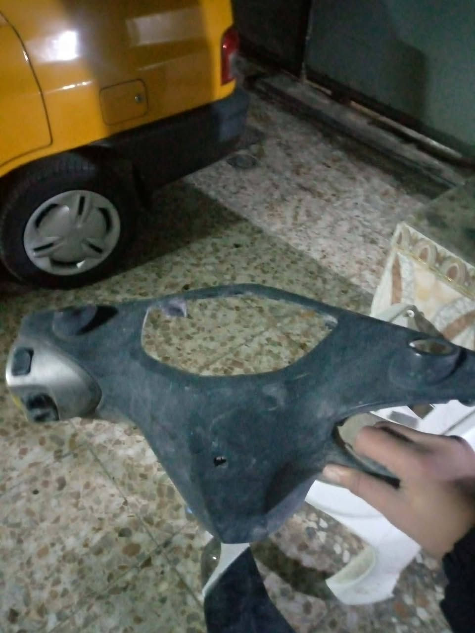 سلام عليكم  كفرات سكنس نثية وسواد مال عداد و لايت أمامي وأشاير للبيع سعر40 وابيهة مجال مكاني بغداد شعب رقم ***********
