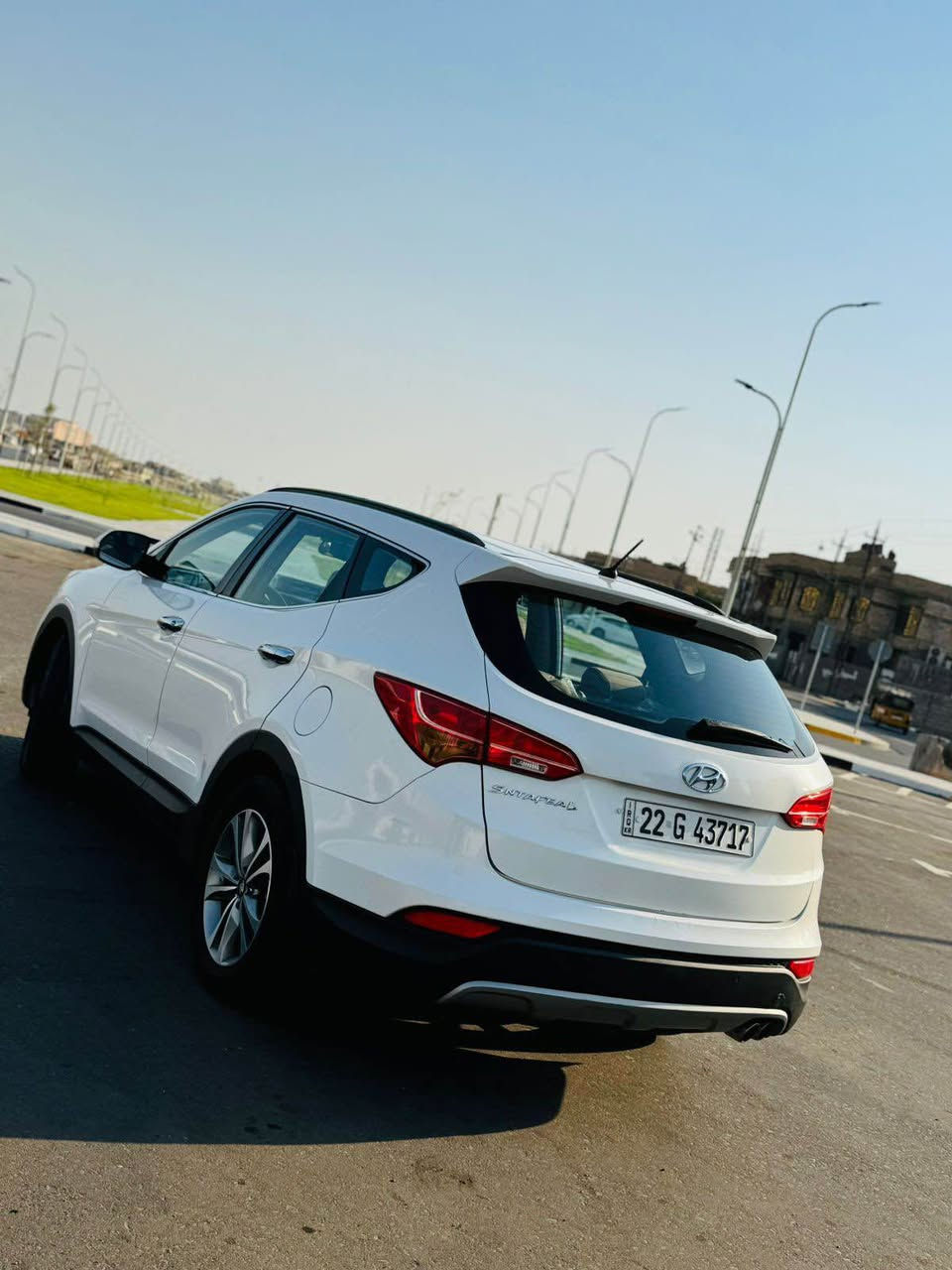 السلام عليكم سنتافي مديل 16 للبيع 
خليجيه 4 سلندر  رقم أربيل الجديد بيها وكاله 
سنويه جديده تنتهي 2028 
السياره بيها قبق جنطه صبغ صغير 
ومبدل كازكيت 
سياره نضيفه جداً 
السعر 165 وبيها مجال بسيط ⚪️
الاستفسار اكثر الاتصال على هاذ الرقم 
*********** Singapore
