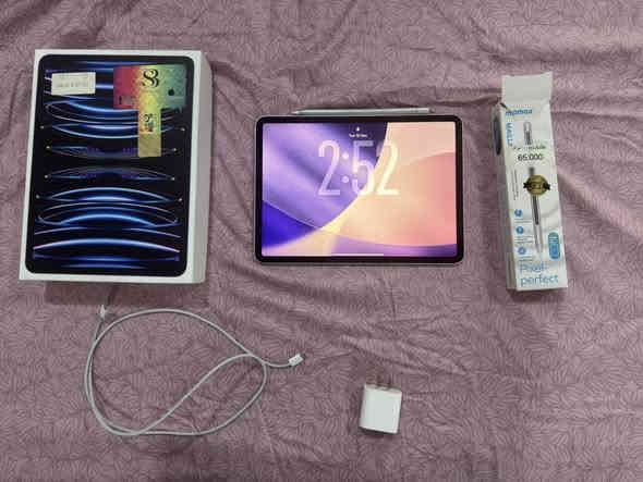 IPad Pro M2 (4th gen)
iPad pro M2 (4th gen)

لون ابيض 128GB

مع قلم Tp9

و كفر greenlion

وجميع ملحقاته

للتواصل واتساب ***********
