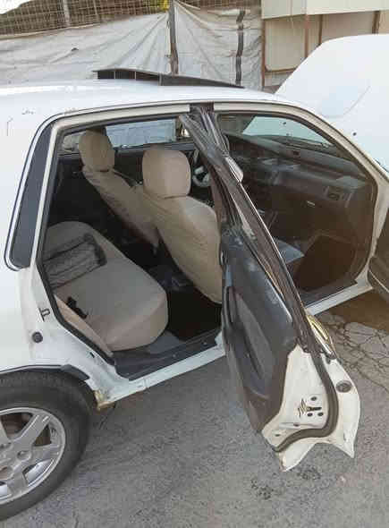 سلام عليكم مسبوشي كلنت موديل 89 محرك 1800 سوناتا البارحه شديته بعده بل جيس سنويه ل28 رقم بغداد دولي شرط الوكاله و التحويل سياره مكفوله كفاله عامه تخم تاير جدد صدر جديد سياره ربع ما اذب عليها تبريد بس غاز يرادله مكاني جلولاء السعر 48 و بيها مجال للطيبين رقمي ***********
