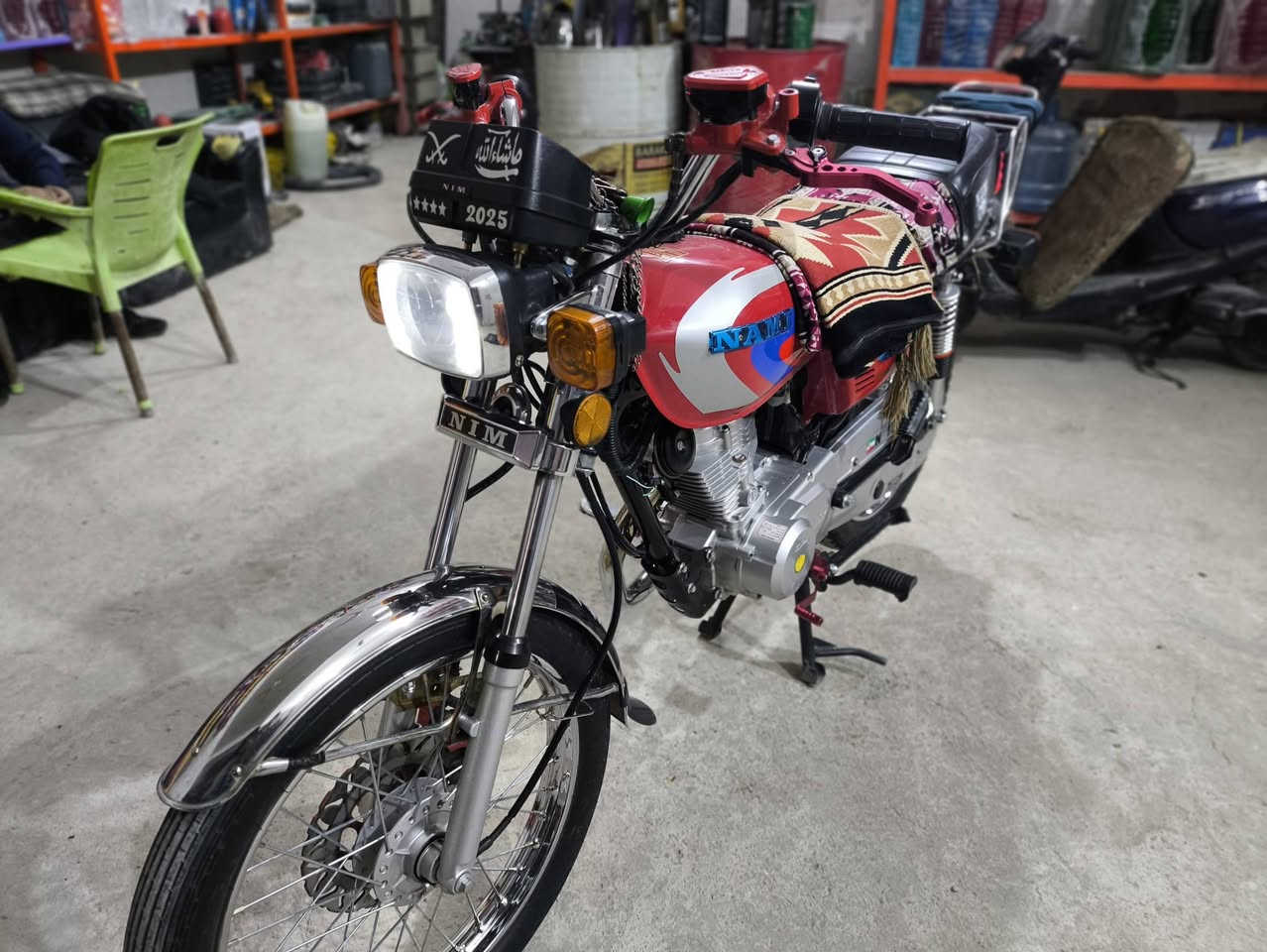 سلام عليكم دراجة اربعة كير نامة امتياز موديل 24 طالعة بل 25 شهر6
دراجة دسكات خلفي امامي وعمبار كلج وبعد بيهة تفاصيل هواييي مكاني كربلاء امن داخلي رقمي ***********
اوراق سكنر بس بيهة وصل هية الكمارك العامة او وصل قبض مرور تترقم او لا بعد يمك 6اوراق سعر 850 وبيهة مجال دراجة بسمي
