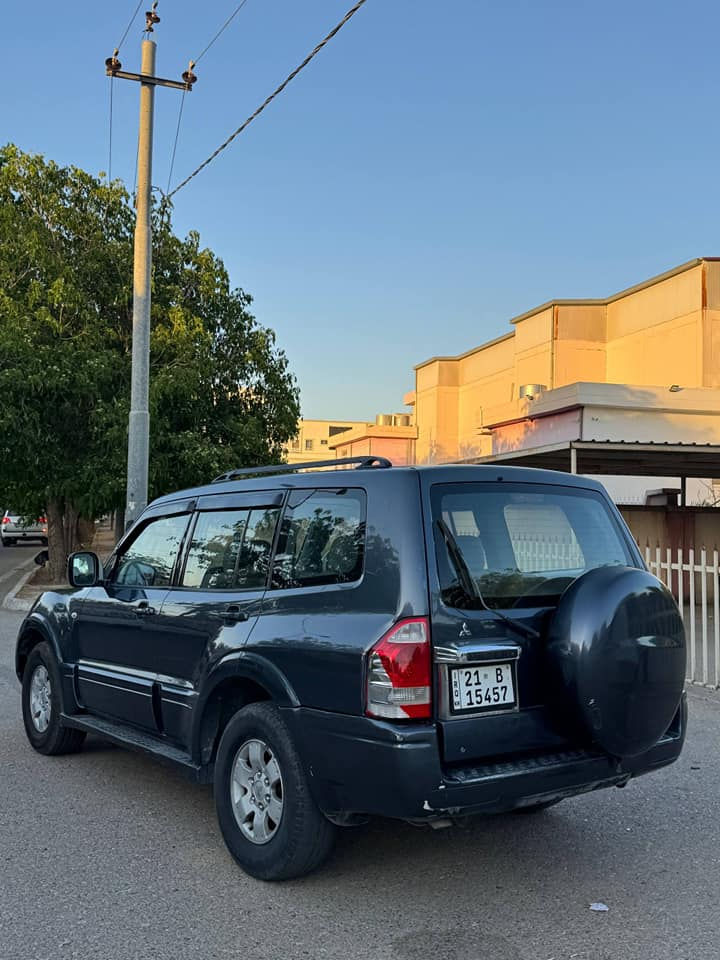 بەناوی خوا
باجیرۆ ٢٠٠٥ خلیجی شریکەی سەردار مەکینە V6 3.0 مەرغوب گێڕ ئۆتۆماتیک سێ ڕیز کوشن تەبرید مەرکەزی دەبڵ ئەکسڵ جام کارەبا ئاوێنە کارەبا کامێرای بەگ ٣ شاشە بلوتوزو ئاریەڵ کارەبای سەیارەکە ماڵی دۆستە بەناوی خۆمەوەیە تەحویل و و غرامە بەشەرت سەنەوی هەتا ٢٠٢٨ تازەیە 
سعر 87 مەعمەلە

یەک پارچە بۆیاخ
***********

بسم الله
باجيرو موديل ٢٠٠٥ خليجي شركه سردار محرك ٣٠٠٠ ٦سلندر مرغوب گير اوتوماتيك فور ويل ٣مقعد كشن تبريد مركزي جام كهربا مرايه كهربا كاميرا و ٣ شاشات اريال كاربا سنويه جديد لحد ٢٠٢٨ شرط تحويل و غرامه 
قطعه واحد صبخ 
سعر 87 ورقه و مجال
*********** كالار, السليمانية
