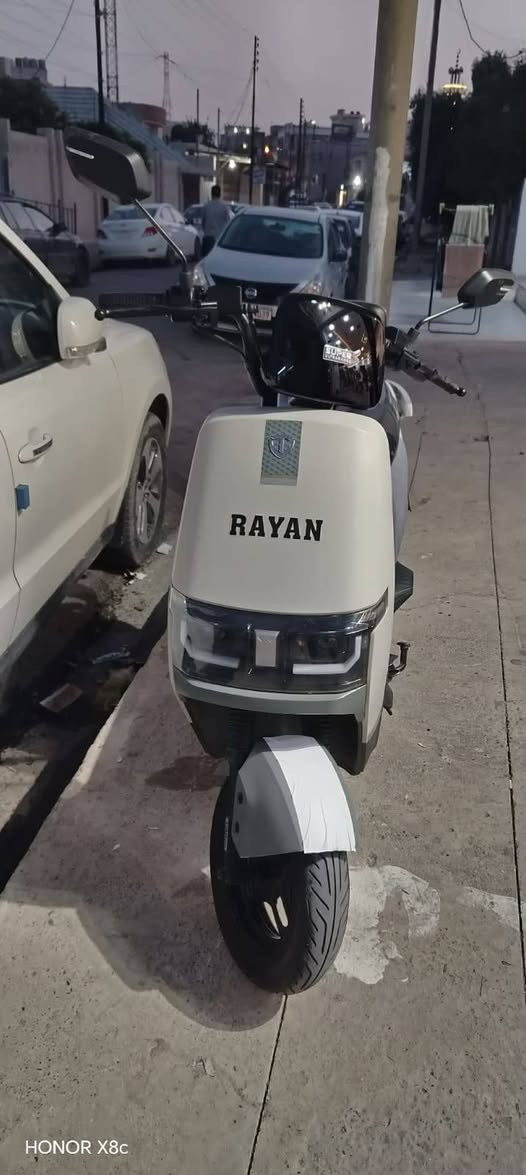 سلام عليكم ماطور شحن للبيع 
سعر 750 الف


**إذا كنت صاحب هذا الإعلان وتريد حذفه لأي سبب، رجاءا أرسل رسالة إلى الدعم الفني**