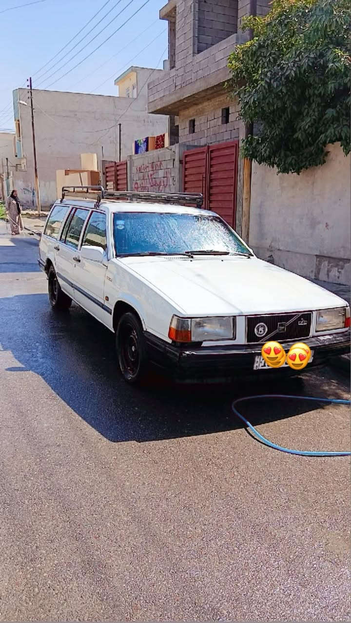 السلام عليكم
فالفو740 للبيع

مكينه وكير وحداديه مكفولات 

كير اوتماتيك

تخم تاير  

غرفه داخليه نضيفه 

بطاين جدد
مشروع وطني تحويل ثاني يوم رقم مميز 

السعر ٥٧ وبيها مجال المكان بغداد

الرقم ***********
