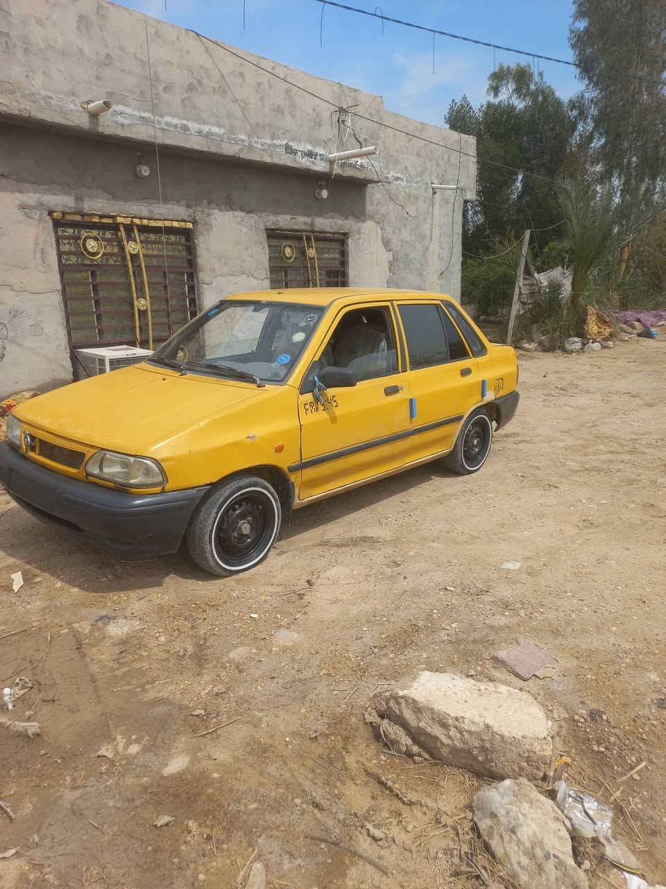 سلام عليكم سايبه ١٢ كفاله
سايبه رقم بابل نكليزي لل٢٩ بسمي تريد تحويل تريد وكاله بكيفك بعد 
سياره حلوه مكينه كير تبريد فول 
بيها خياسات وسويتها بعدني ماصبغ الدوس 
نوزلات جدد بلكات جدد عبوه جديده كير بل كارتون 
باتري جديد سياره حلوه خير من لله 
مكان سياره كربلاء طوريج السعر ٢٩ وبيها مجال  
رقمي وتساب على الفيس متواجد ***********
