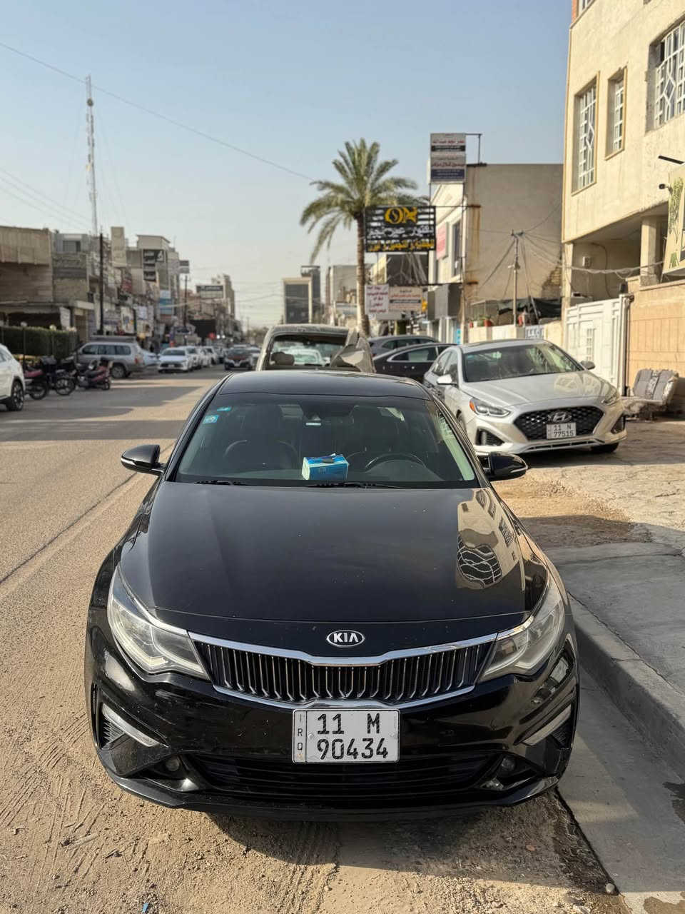 سلام عليكم 
للبيع كيا اوبتما 2020 وارد امريكي فول مواصفات عدا الفتحه حادثها بنيد فقط بي صبغ وبيها بارد بلجاملغ الامامي الايمن السياره استعمال شخصي كامله مابيها اي نقص
ماشيه 81 الف ميل 
السعر136 وبي مجال 
مكان السياره حي الجامعه
*********** بغداد, العراق

