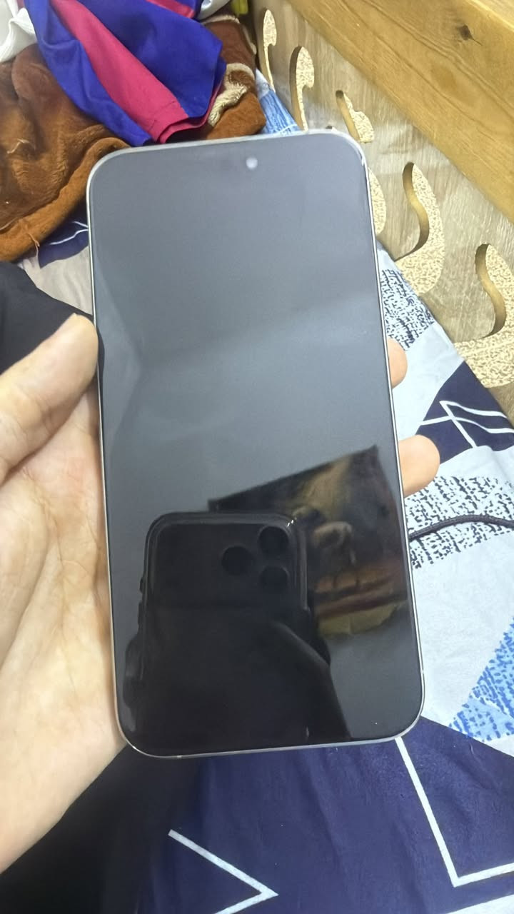 ايفون 15 برو ماكس ذاكرة 256 بطارية 82 مبدل شاشه وشاصي ولفلاش طفه فجاا ولكامره الاماميه تحتاج تنضيف فقط كلشي مابيها فيس ايدي شغال كلشي كامل سعر 525 مكاني بغداد شعب ***********

