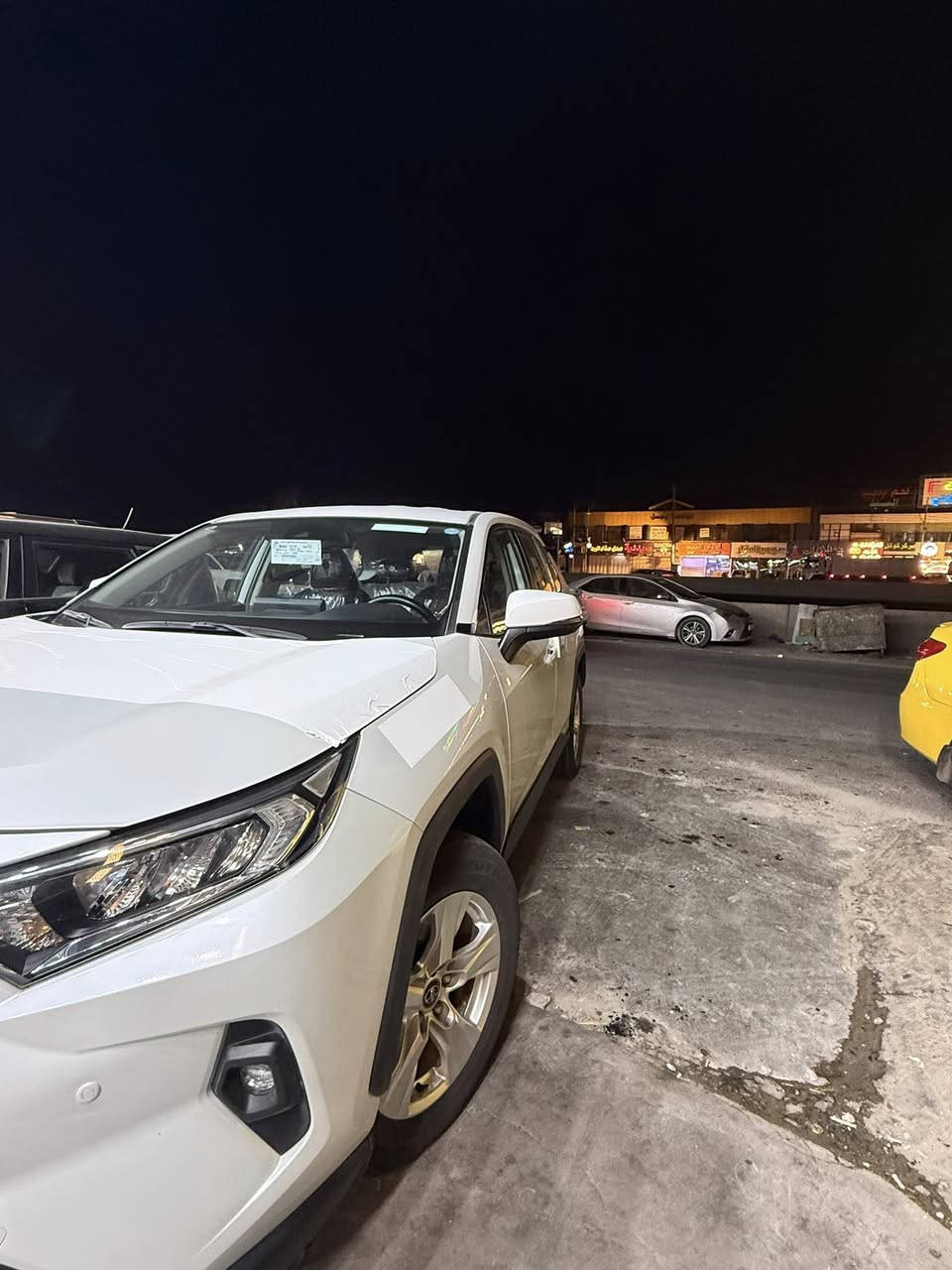 السلام عليكم 
راف فور 
موديل ٢٠٢٣
خليجي  تجميع. صين

سيارة جديدة. مكفولة بية بارد مكانين بسيطات على كل شبر

ماشية 40 الف 

سيارة بسمي. تحويل  ثاني. يوم 

مكان السيارة. بغداد جديدة. 

السعر ٢١٠ بية مجال. 

***********
