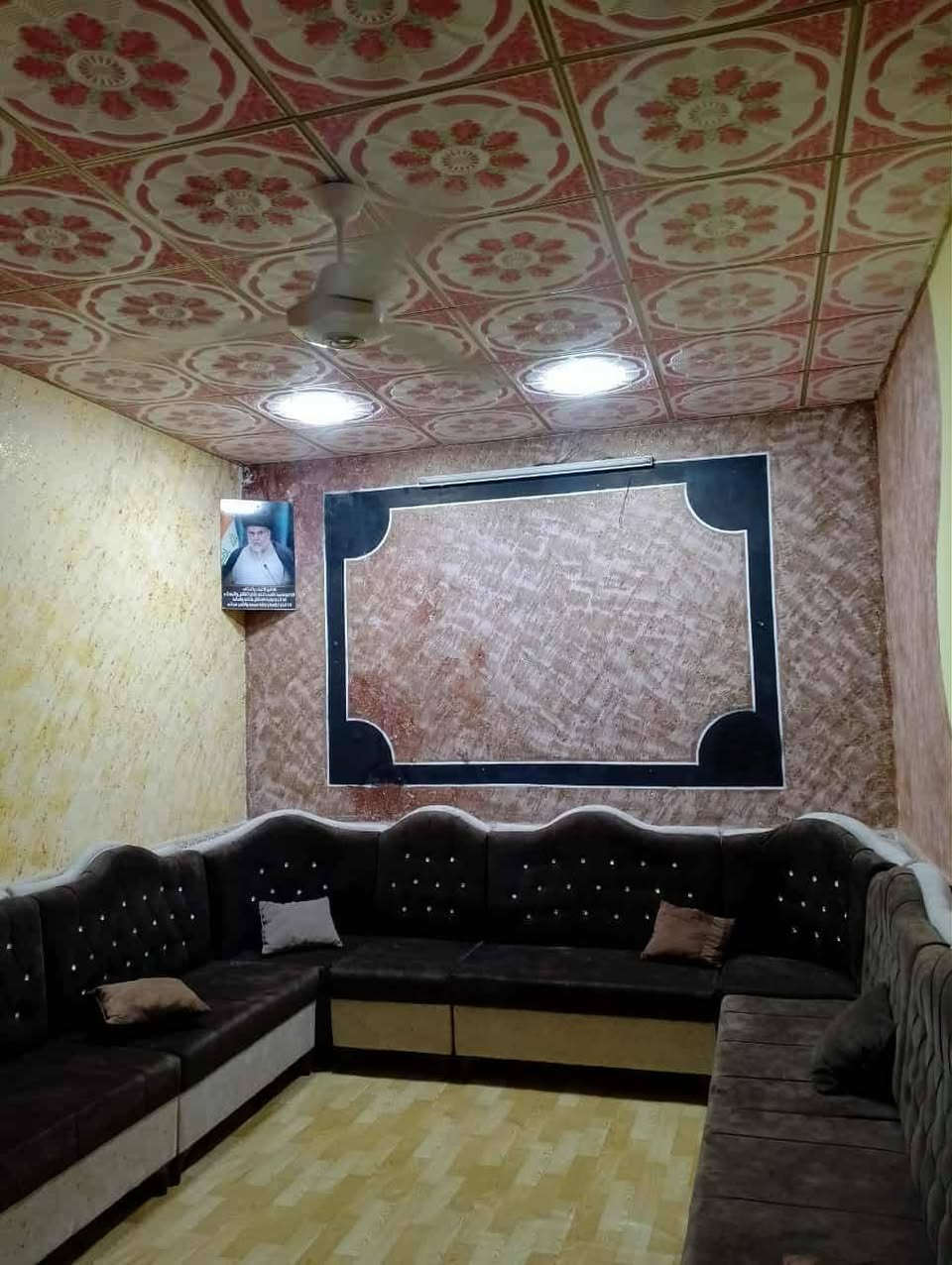 بيت 200متر طابو زاعي سند 25بسم عراقي العنوان الجزيره باب الهوه قرب مجمع طبي شارع الياء سنترالبيت طابقين طابق الاول ديوانيه وصاله قرقتين ومطبخ صحيات خارجيه وداخليه 
طابق ثاني قرفتين ومطبخ صحيات 
طابق ثاني سندويج البيت بي درج داخلي ودرج خارجي
سعره 90


**إذا كنت صاحب هذا الإعلان وتريد حذفه لأي سبب، رجاءا أرسل رسالة إلى الدعم الفني**