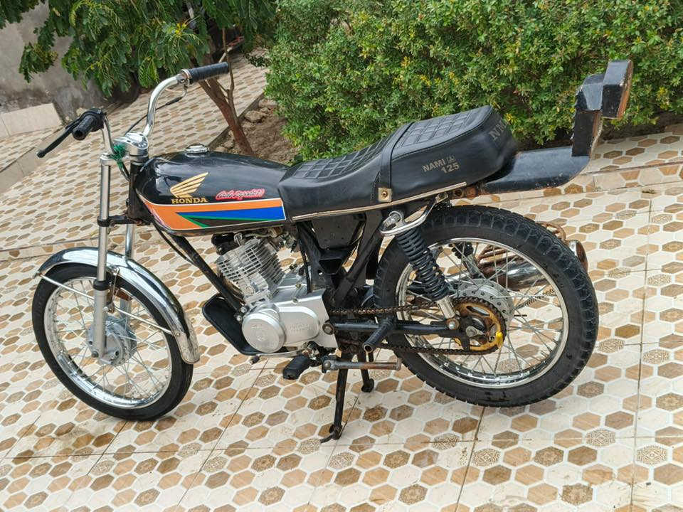 السلام عليكم دراجه للبيع الشاصي احمد شهاب شيال ربع موديل 15 ولغراض كله 25 @أبن ناجي ***********
